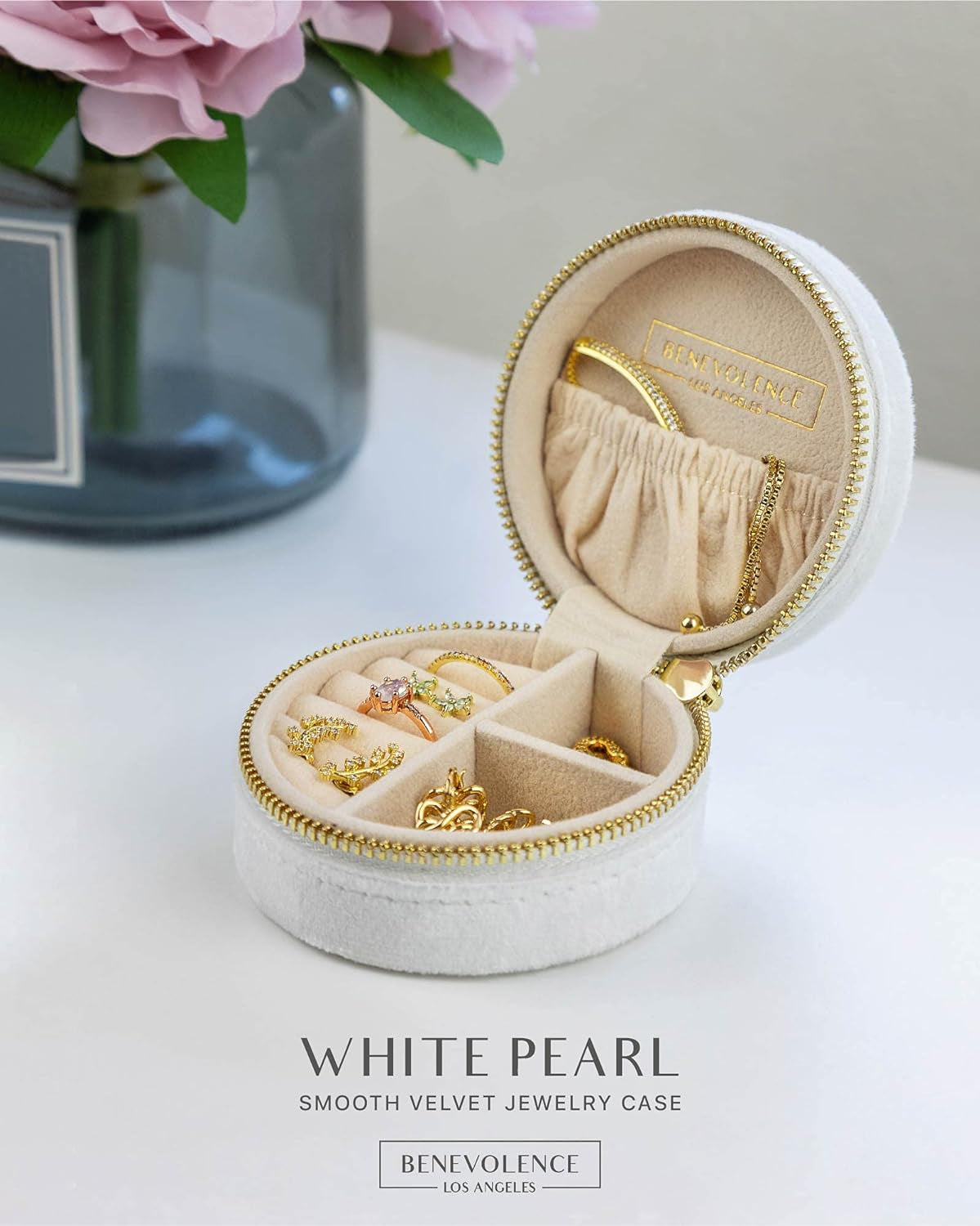 Velvet Travel Jewelry Box for Women – Compact round Zipper Case for Rings, Earrings & Necklaces – Small Portable Organizer & Giftable Storage – Pearl White